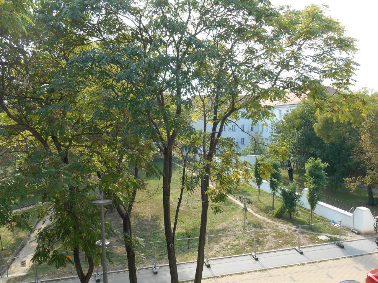 Dunavski Park Novi Sad Luaran gambar