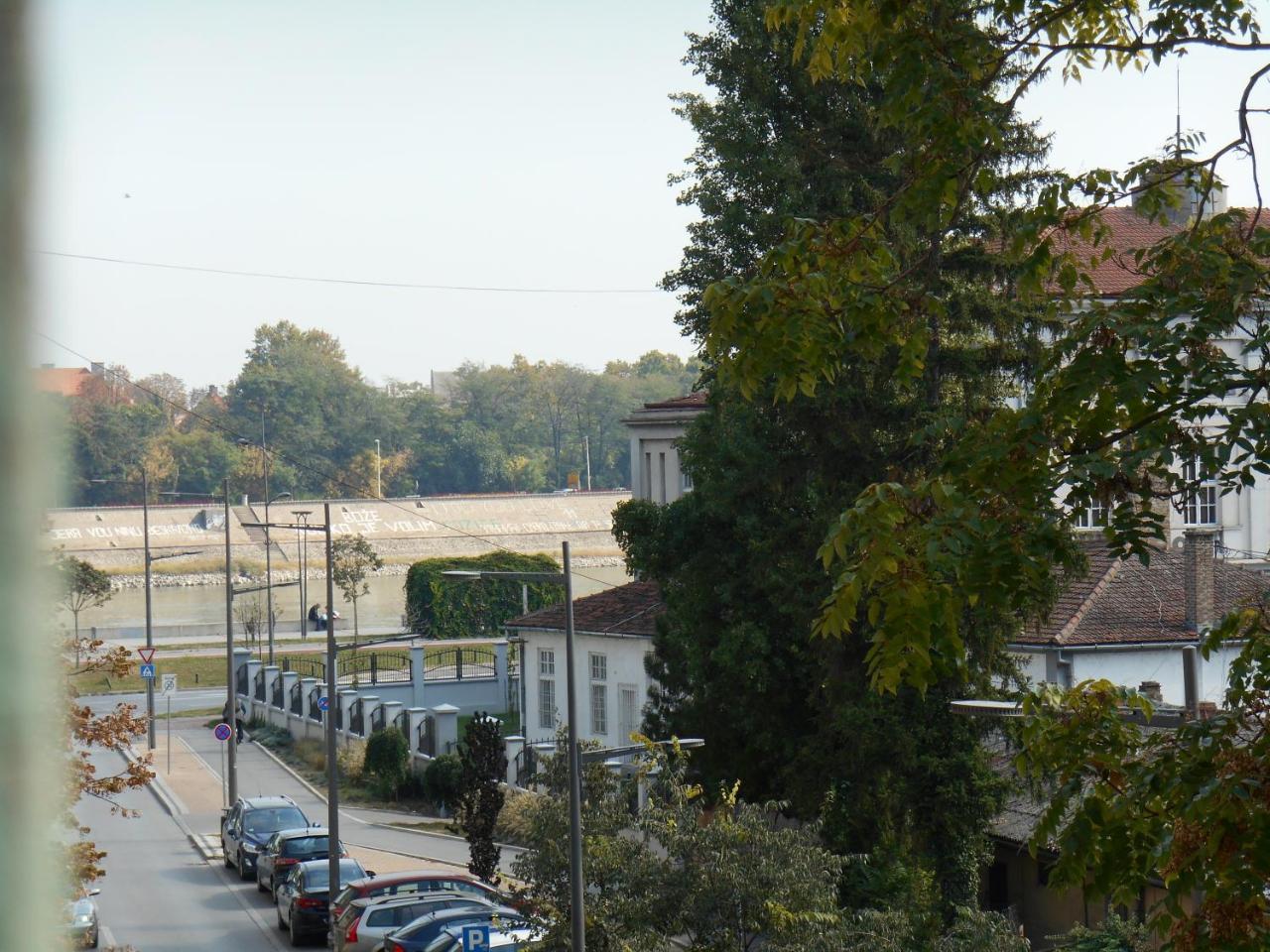 Dunavski Park Novi Sad Luaran gambar